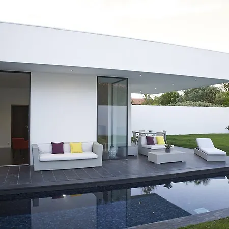 D'architecte Avec Piscine Pour 6 Personnes Proche