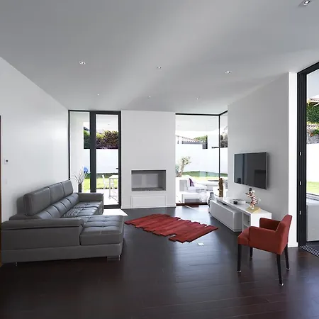 D'architecte Avec Piscine Pour 6 Personnes Proche * ביאריץ